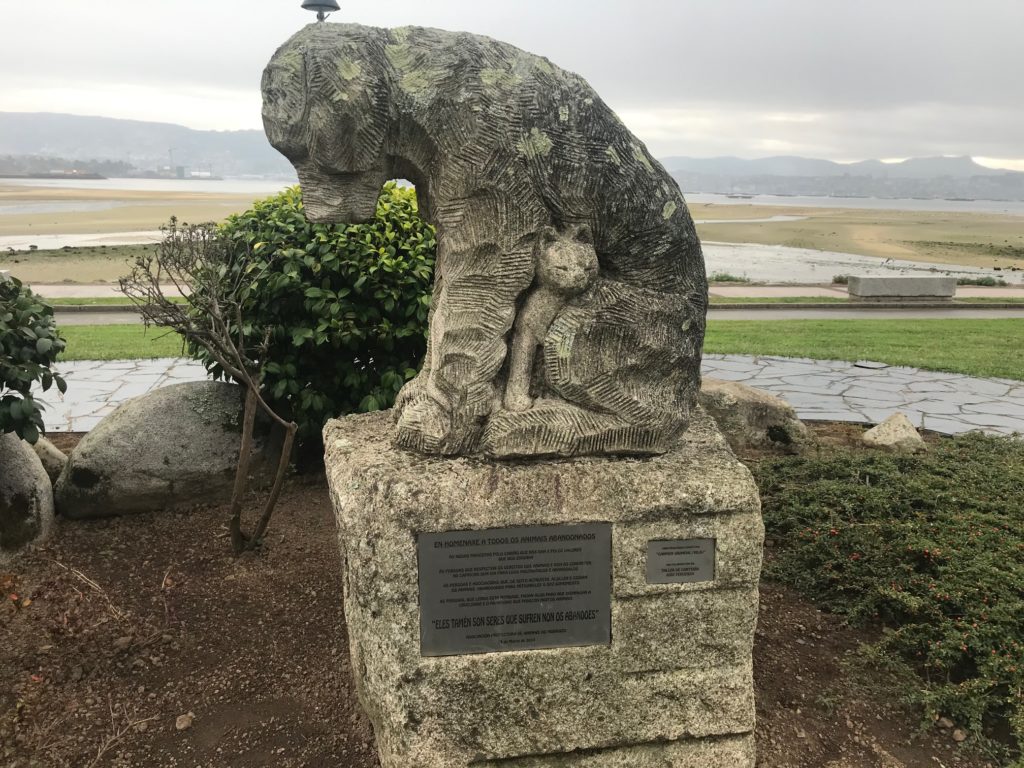 Monumento homenaje a los animales abandonados, de Carmen Grandal