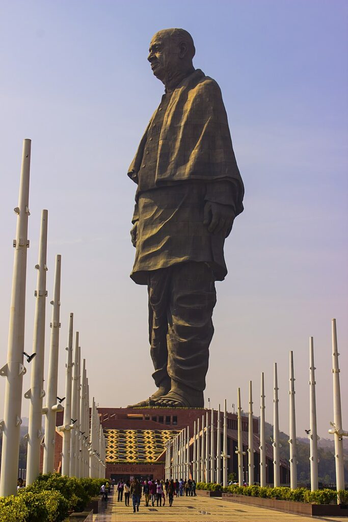 La estatua más grande del mundo (Estatua de la Unidad, en Guyarat, India)