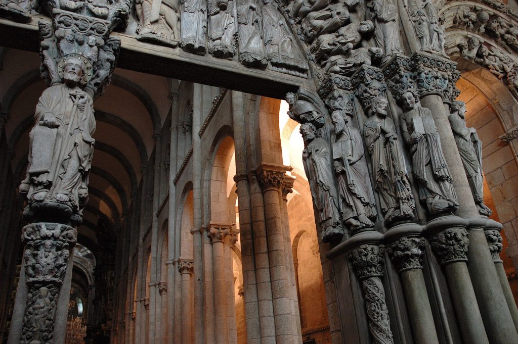 El Pórtico de la Gloria, en Santiago de Compostela (Galicia, España)